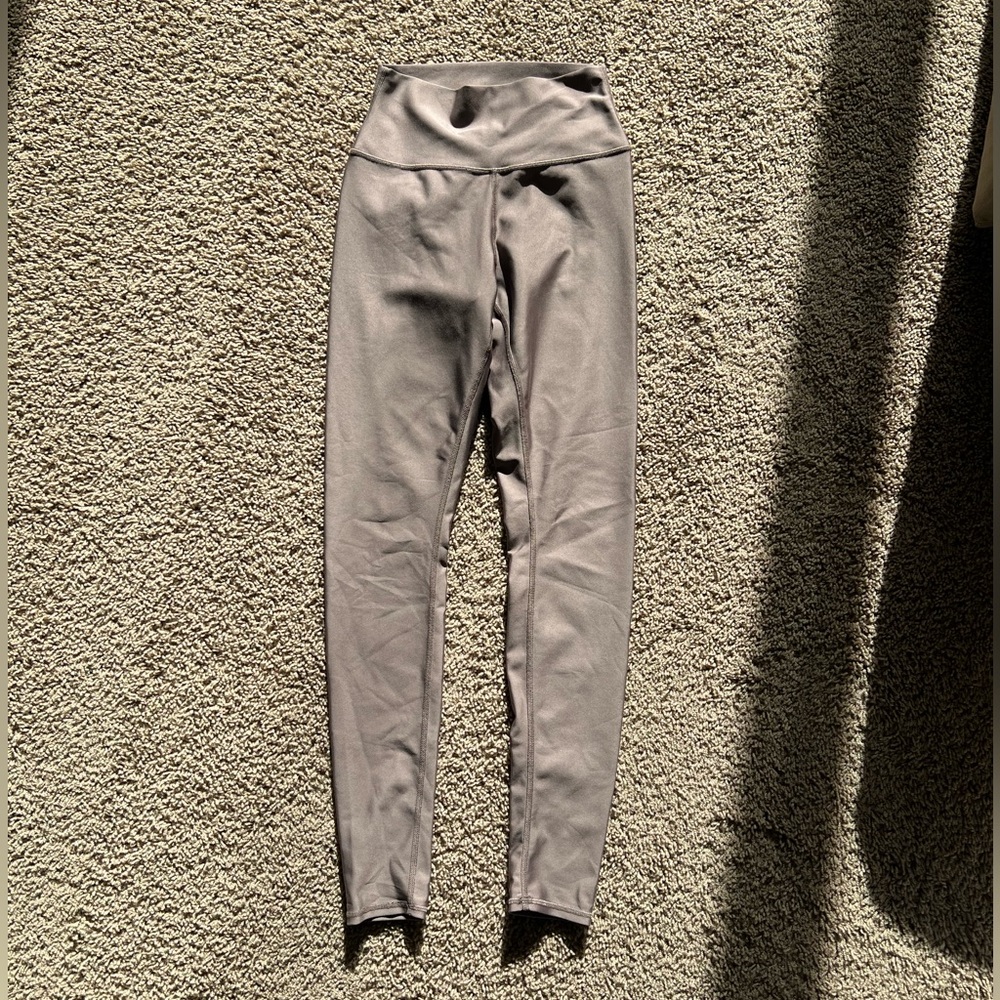 ALO Yoga Tan Leggings - Picture 2 of 4
